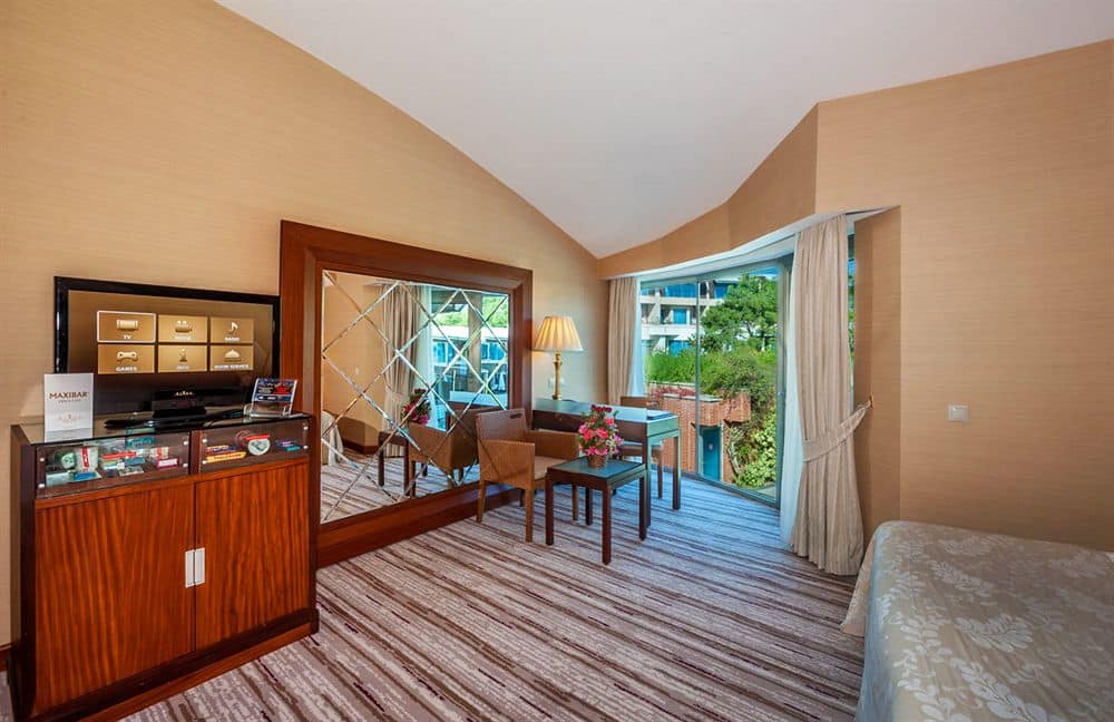 Deluxe Villa With Private Jacuzzi - Номер