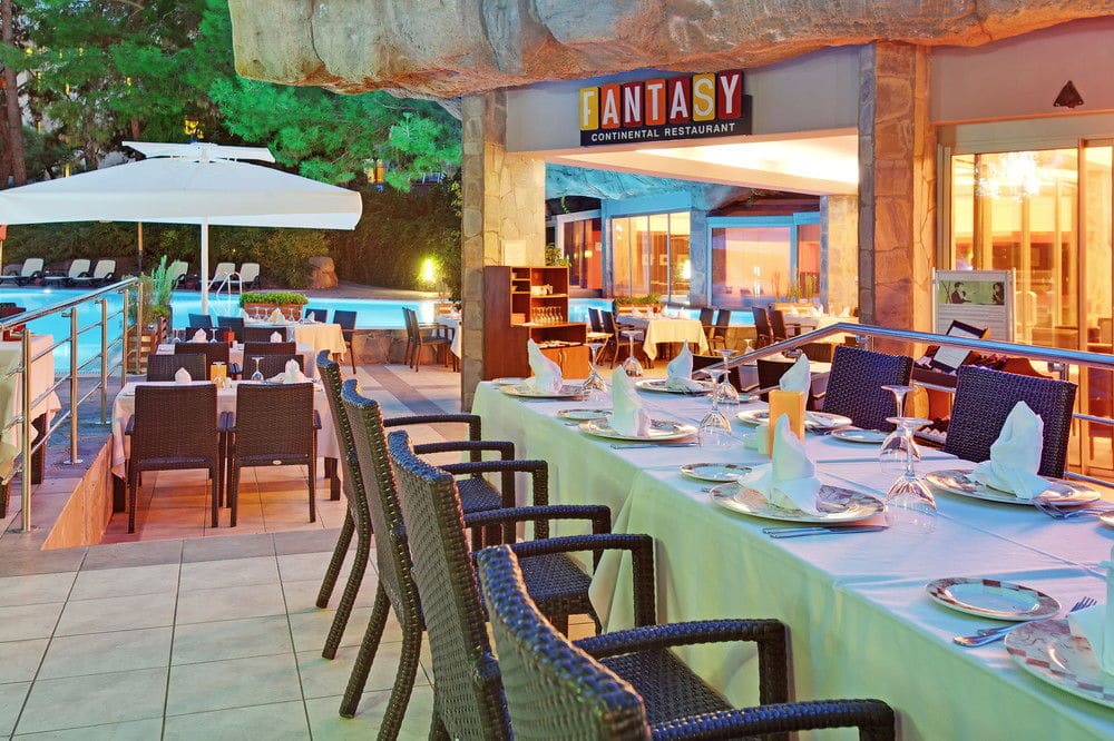 Обед на террасе