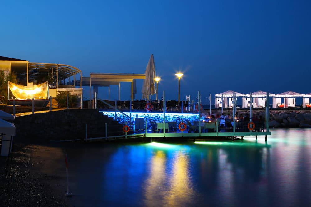 Обед на террасе