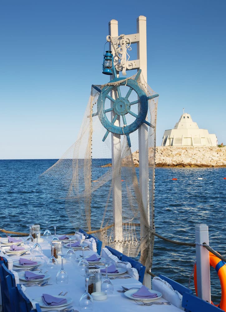 Обед на террасе