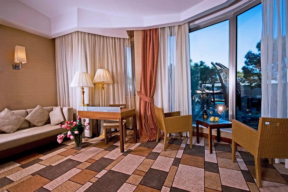 Зона гостиной