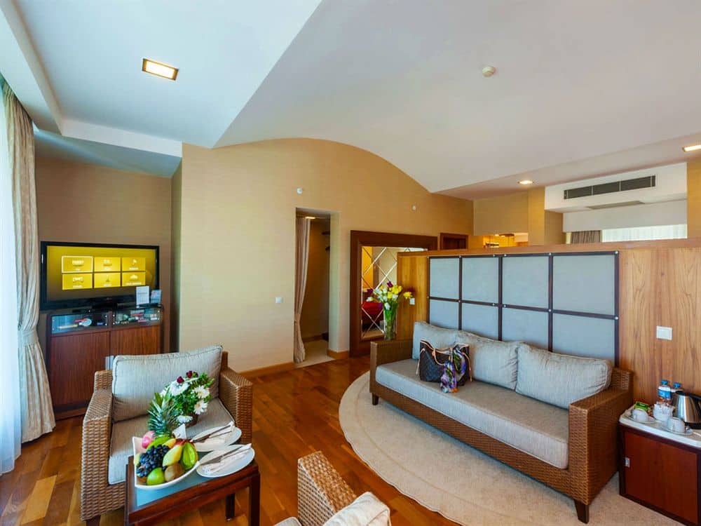 Honeymoon Suite with Private Jacuzzi - Удобства в номере