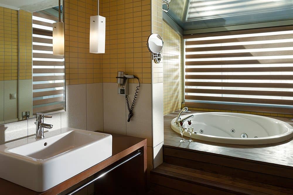 Jacuzzi Room - Ванная комната