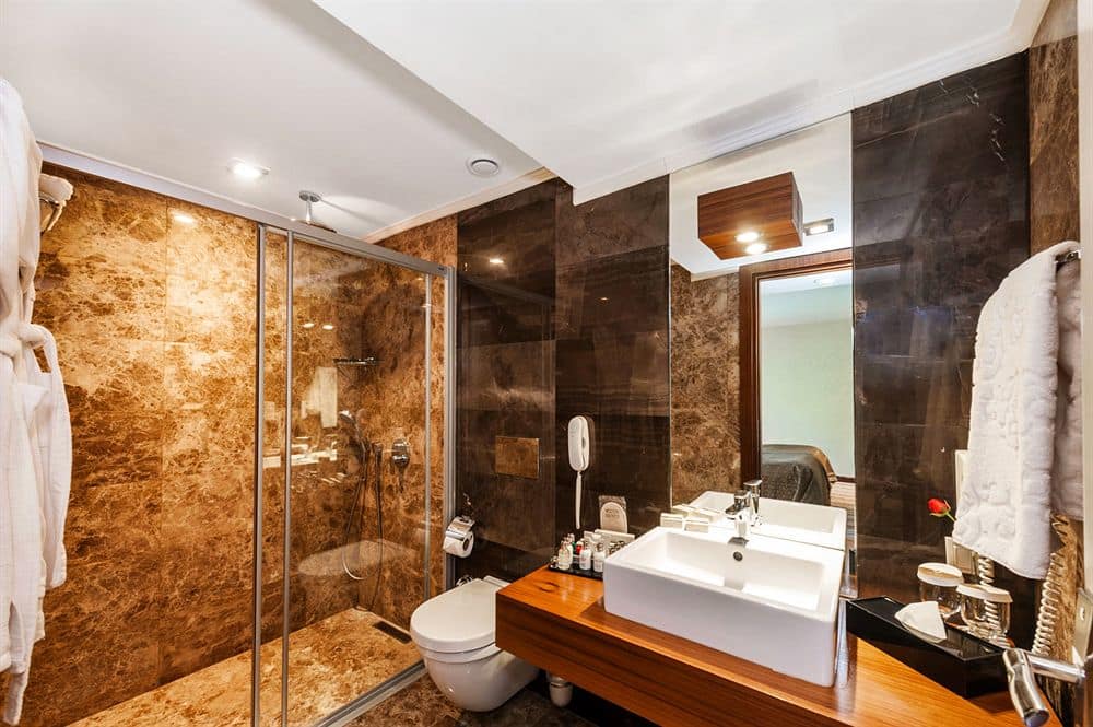 Grand Deluxe Villa with Private Garden - Ванная комната