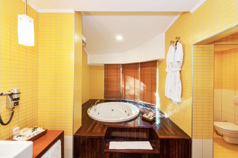 Deluxe Villa With Private Jacuzzi - Ванная комната