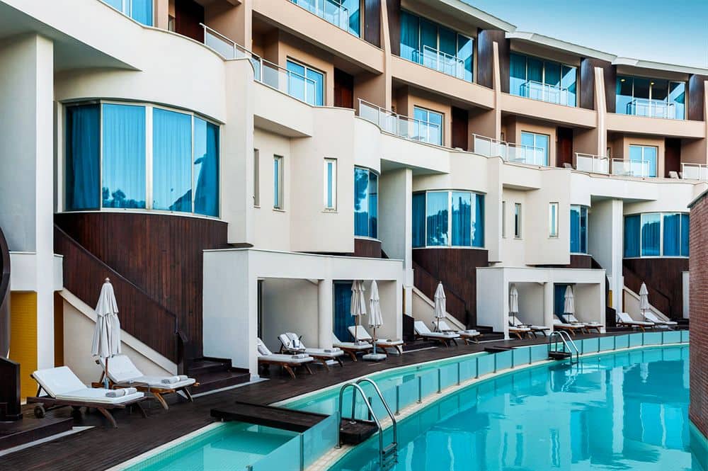 Открытый бассейн