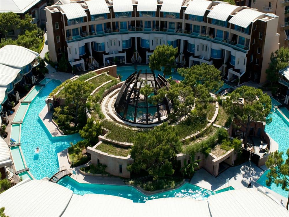 Открытый бассейн