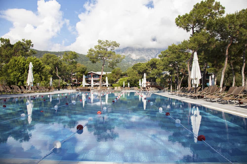 Открытый бассейн