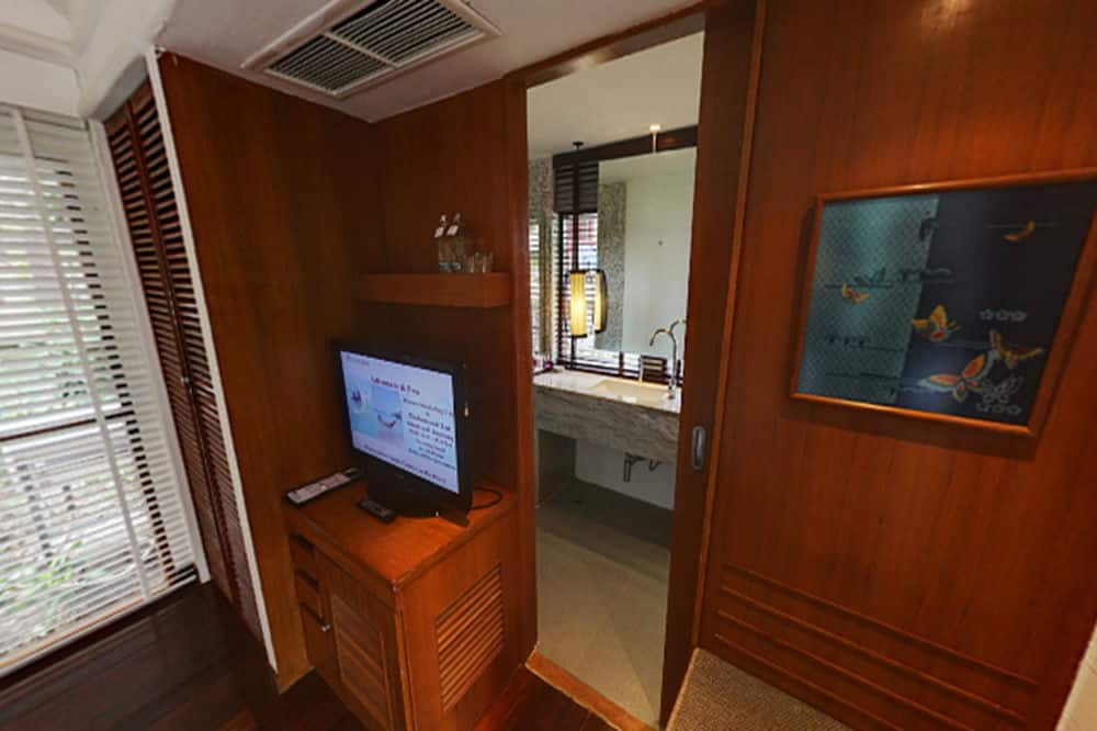 Вилла, с выходом в сад - Ванная комната