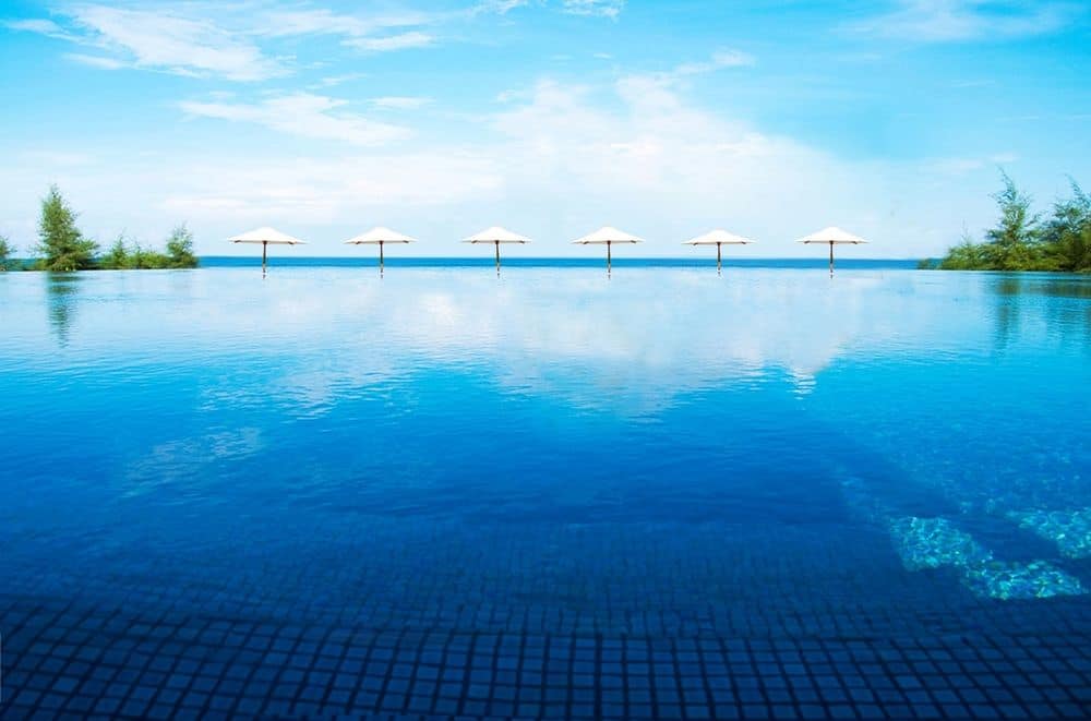 Открытый бассейн