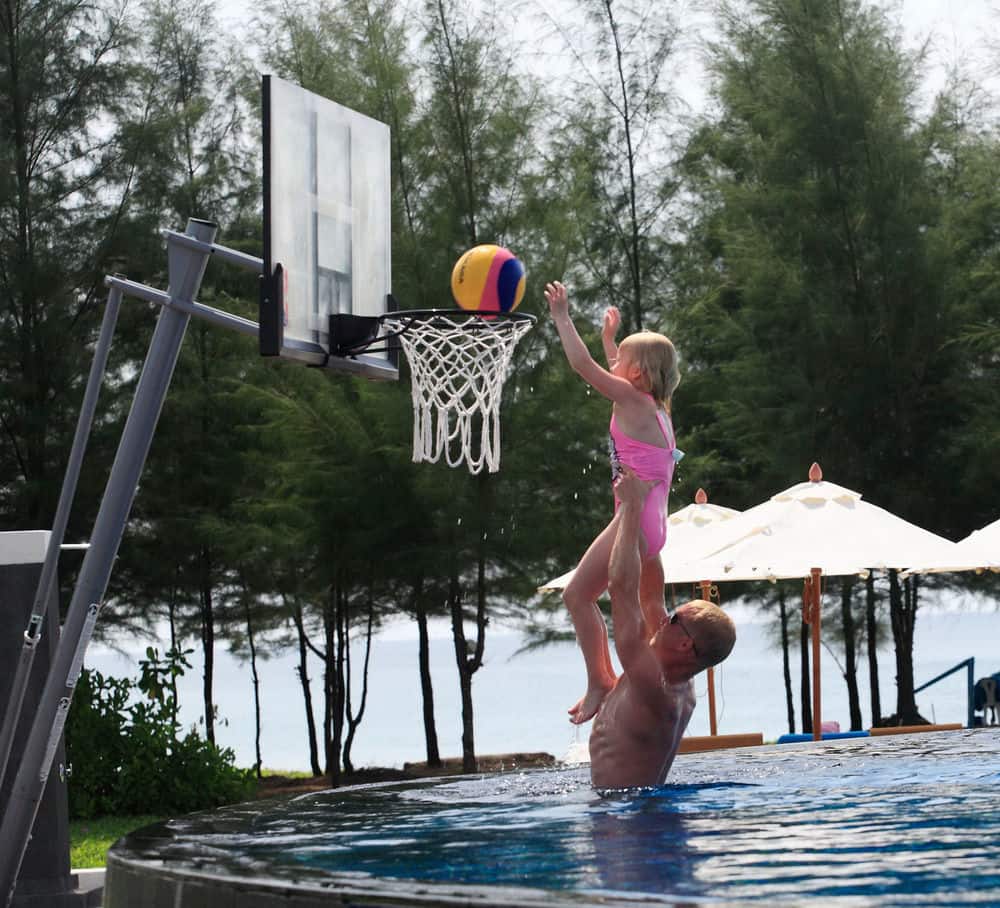 Спортивное оборудование