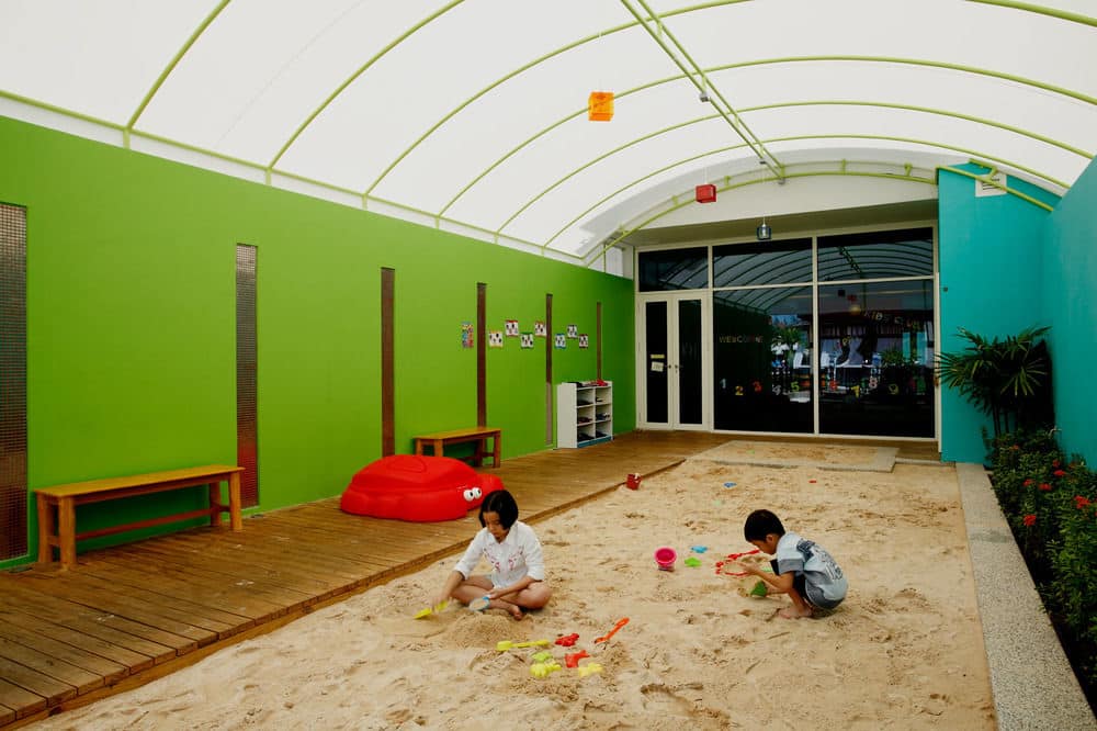 Детский уголок