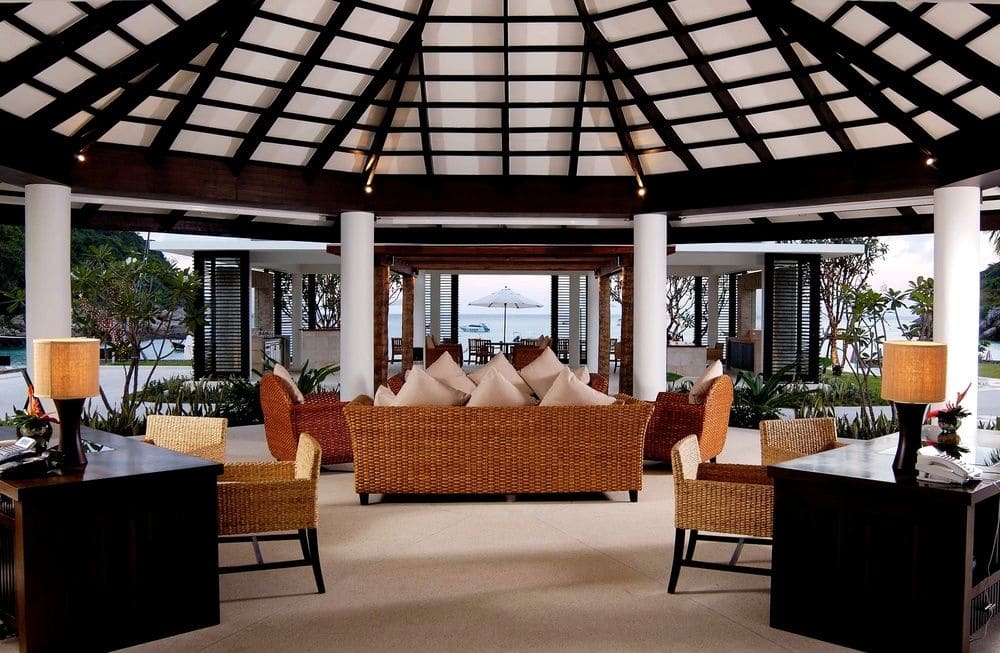 Стойка регистрации