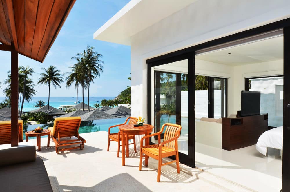 2 Bedroom Grand Pool Suite - Compulsory Roundtrip Boat Transfer pay at hotel - Терраса/ внутренний дворик