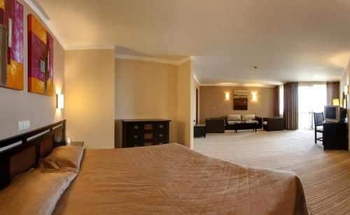 Зона гостиной