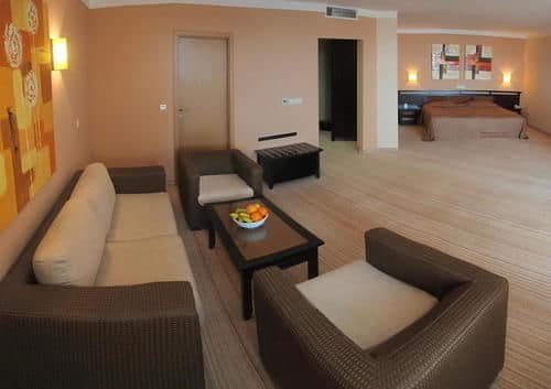 Люкс, 1 спальня, балкон - Зона гостиной