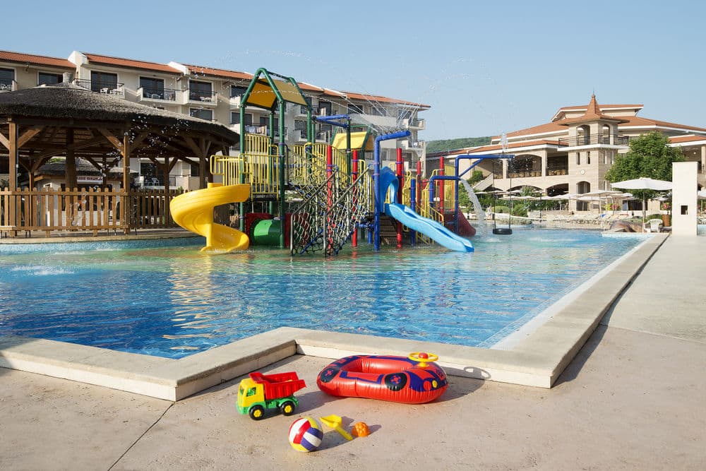 Детский бассейн