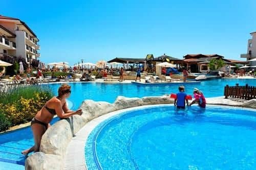 Открытый бассейн