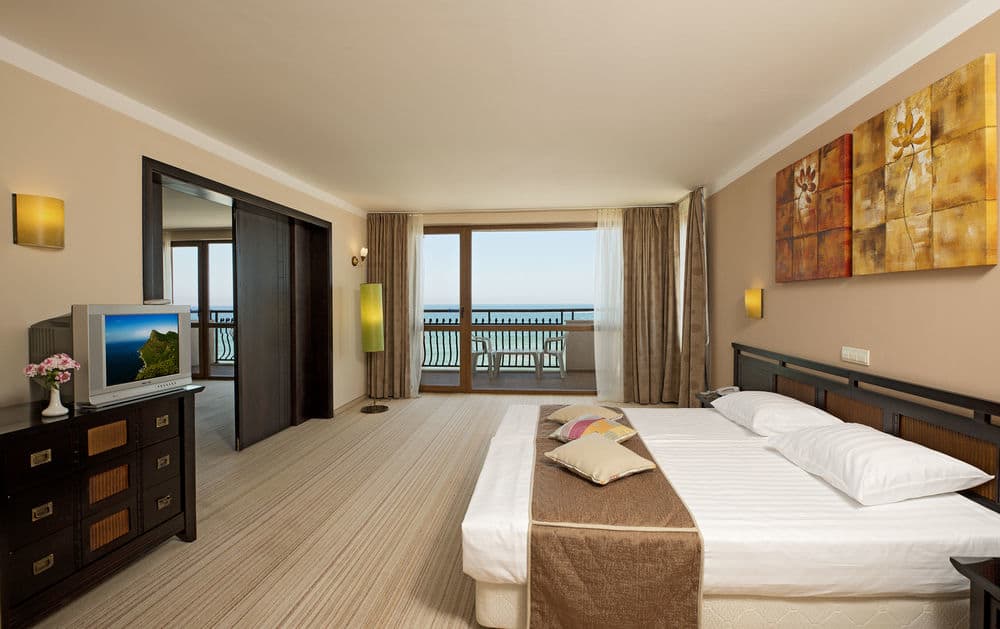 Люкс, 1 спальня, балкон - Номер