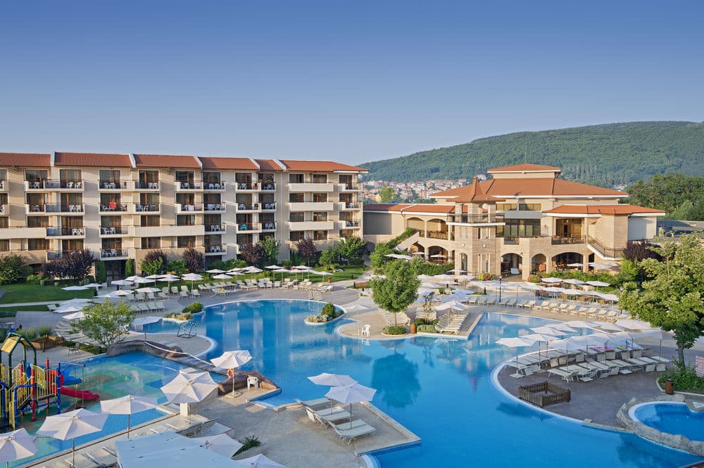 Территория отеля