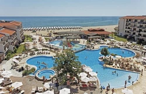 Территория отеля