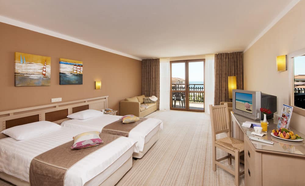 Двухместный номер с 1 или 2 кроватями, вид на парк (Free Beach Sunbeds & Parasols) - Номер