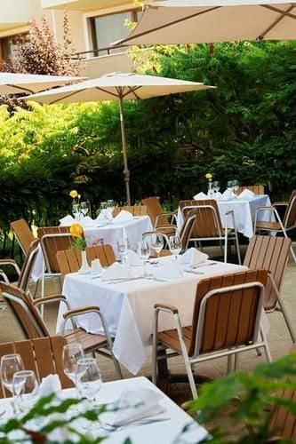 Обед на террасе