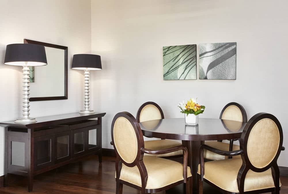 Улучшенный люкс, 1 двуспальная кровать «Кинг-сайз» - Зона гостиной