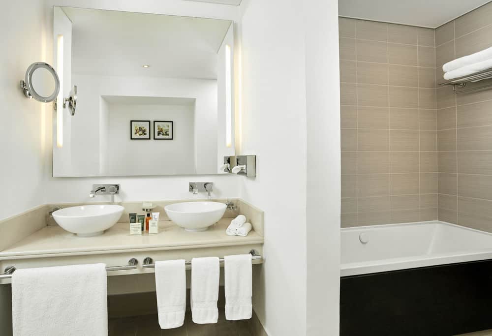 Семейный люкс, Несколько кроватей - Ванная комната