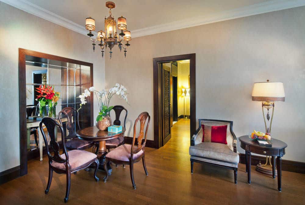 Империал Одна кровать «Кинг-сайз» - Зона гостиной