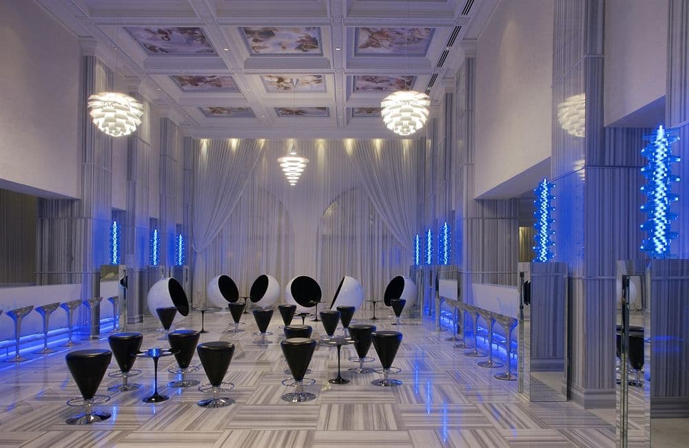 Салон в отеле