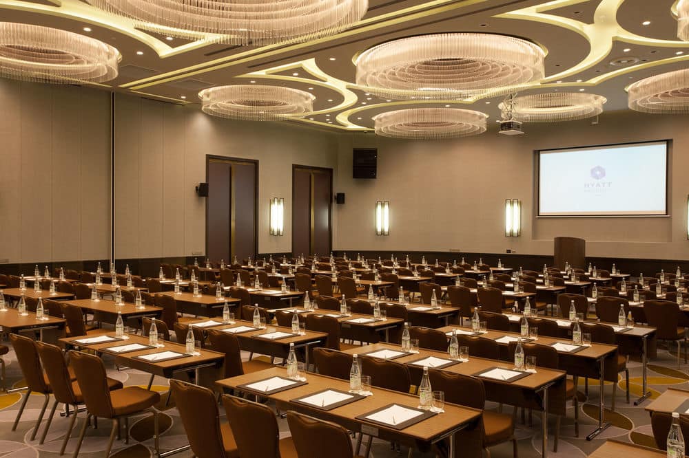 Конференц-зал