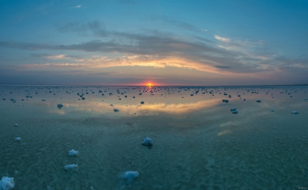 Семь самых красивых и спокойных мест России для туризма